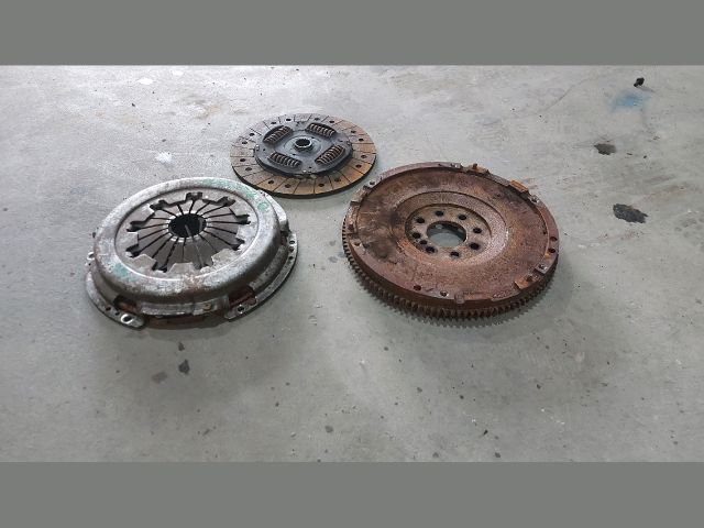 bontott FORD TRANSIT Kuplung Szett Lendkerékkel