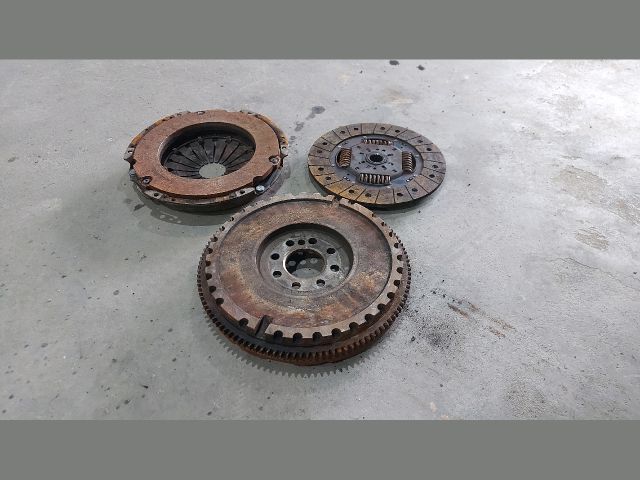 bontott FORD TRANSIT Kuplung Szett Lendkerékkel