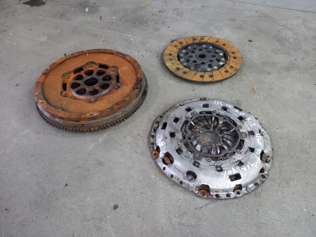 bontott FORD TRANSIT Kuplung Szett Lendkerékkel