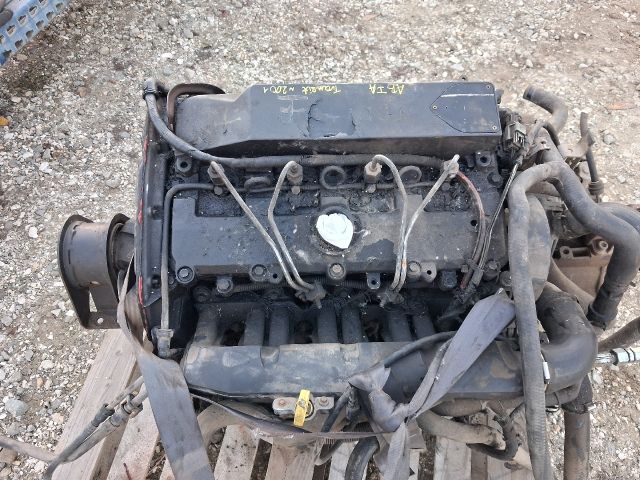 bontott FORD TRANSIT Motor (Fűzött blokk hengerfejjel)