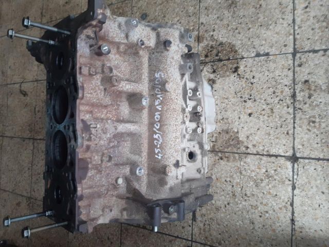 bontott FORD TRANSIT Motor (Fűzött blokk hengerfejjel)