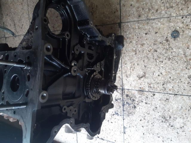 bontott FORD TRANSIT Motor (Fűzött blokk hengerfejjel)