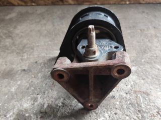 bontott FORD TRANSIT Motor Tartó Bak Jobb