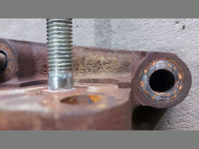 bontott FORD TRANSIT Motor Tartó Bak (Pozíciófüggetlen)