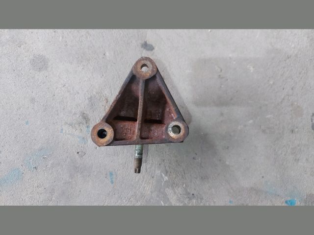 bontott FORD TRANSIT Motor Tartó Bak (Pozíciófüggetlen)