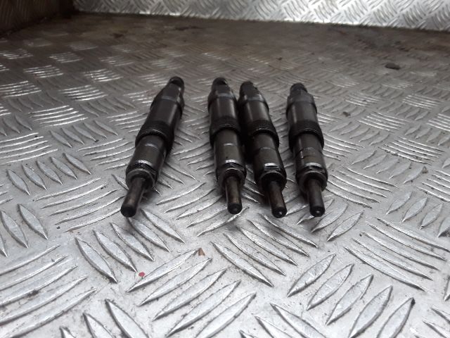 bontott FORD TRANSIT Porlasztó (1 db)