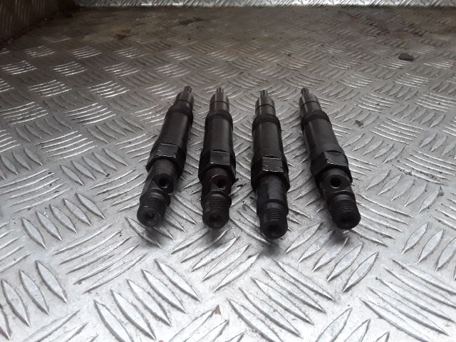 bontott FORD TRANSIT Porlasztó (1 db)