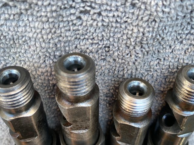 bontott FORD TRANSIT Porlasztó Sor / Híd