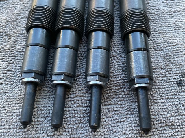 bontott FORD TRANSIT Porlasztó Sor / Híd