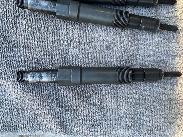 bontott FORD TRANSIT Porlasztó Sor / Híd