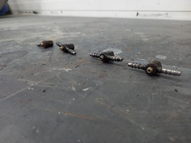 bontott FORD TRANSIT Résolajcső