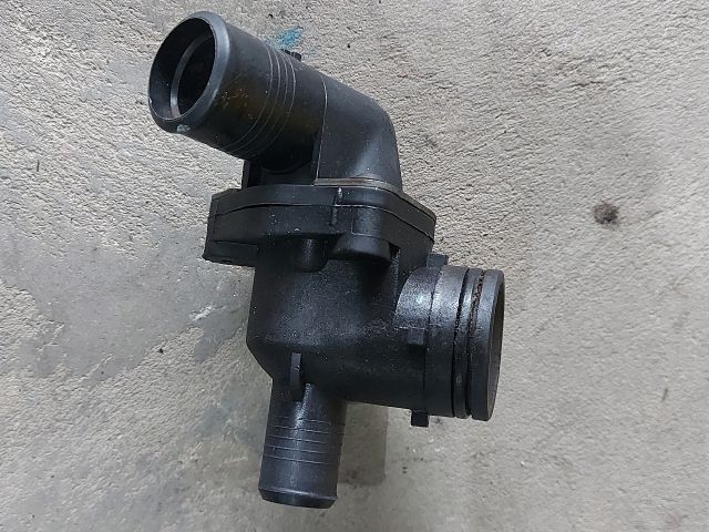 bontott FORD TRANSIT Termosztátház