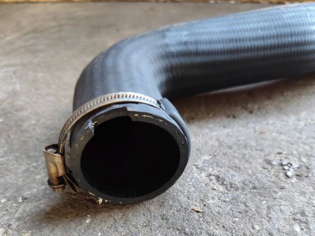 bontott FORD TRANSIT Turbócső