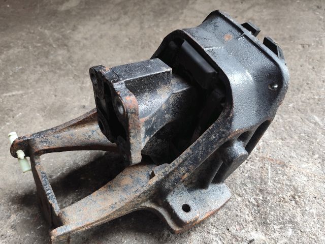 bontott FORD TRANSIT Váltó Tartó Bak (Pozíciófüggetlen)