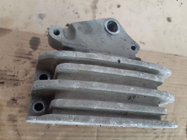 bontott FORD TRANSIT Váltó Tartó Bak (Pozíciófüggetlen)