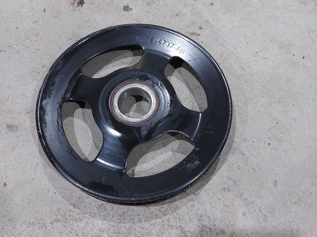 bontott FORD TRANSIT Vízpumpa Szíjtárcsa