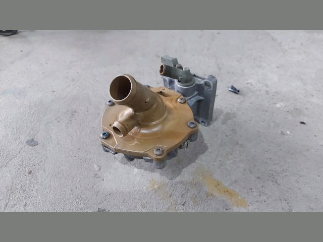 bontott FORD TRANSIT Vízpumpa