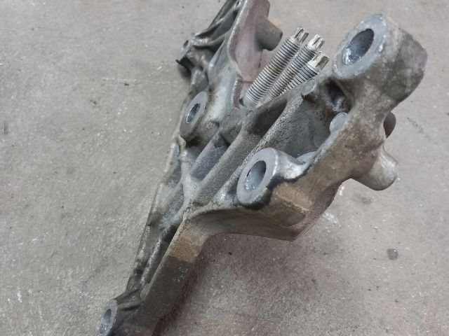 bontott FORD TRANSIT Motor Tartó Bak (Fém)