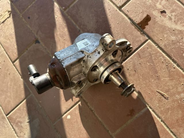 bontott FORD TRANSIT Nagynyomású Szivattyú