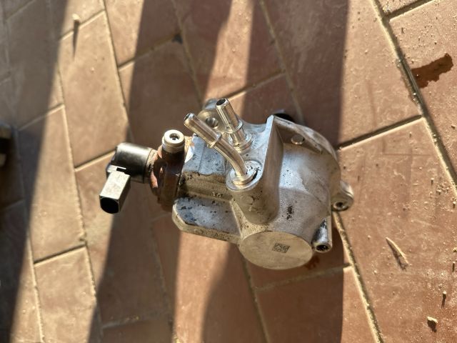 bontott FORD TRANSIT Nagynyomású Szivattyú