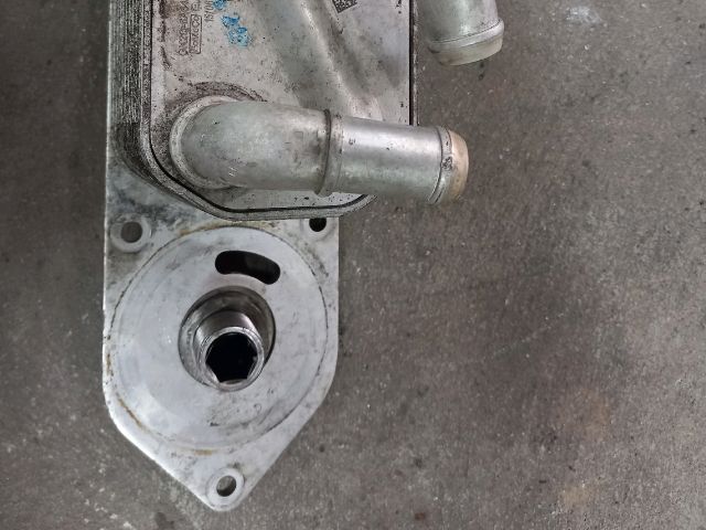 bontott FORD TRANSIT Olajhűtő