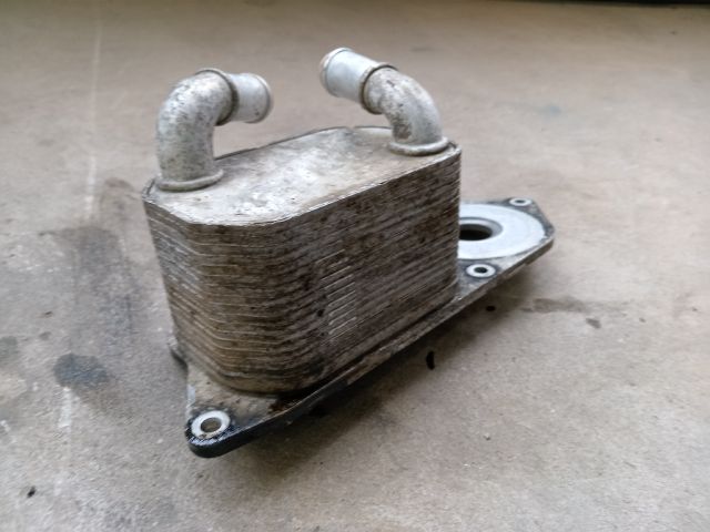 bontott FORD TRANSIT Olajhűtő