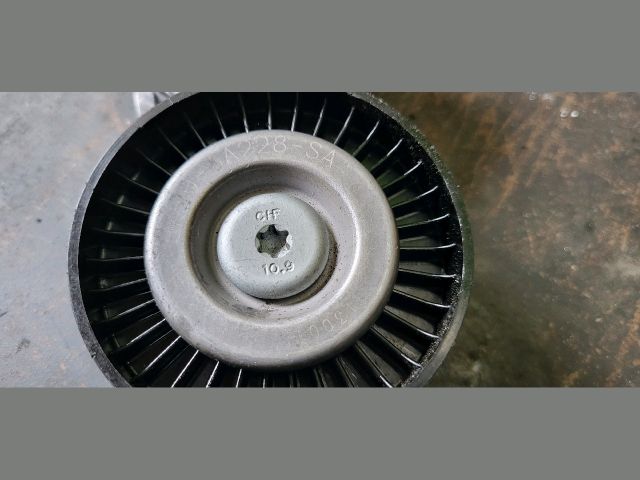 bontott FORD TRANSIT Szíjfeszítő Görgő