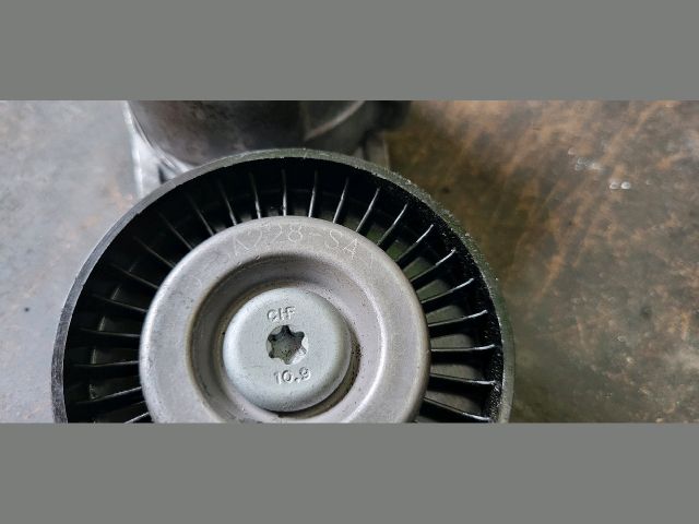 bontott FORD TRANSIT Szíjfeszítő Görgő