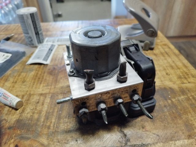 bontott FORD TRANSIT ABS Kocka