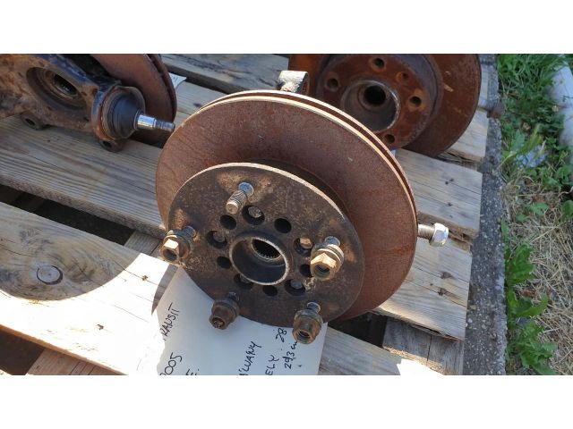 bontott FORD TRANSIT Bal első Csonkállvány Kerékaggyal