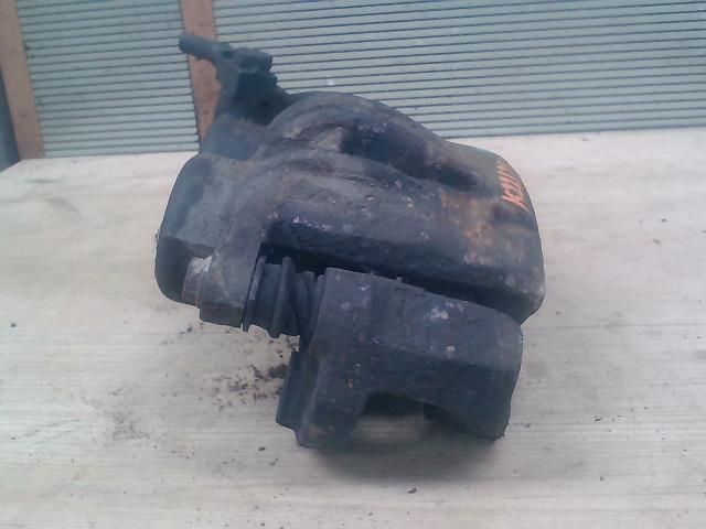 bontott FORD TRANSIT Bal első Féknyereg Munkahengerrel