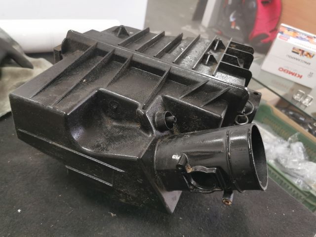 bontott FORD TRANSIT Légszűrő Ház