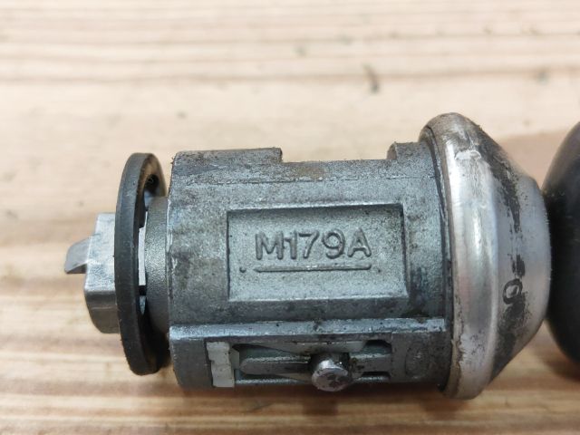 bontott FORD TRANSIT Gyújtáskapcsoló