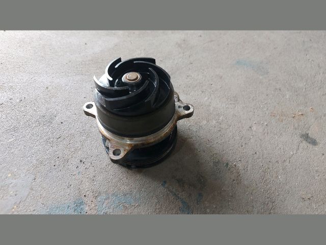 bontott FORD TRANSIT Vízpumpa