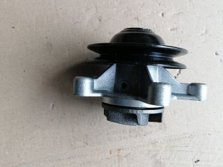 bontott FORD TRANSIT Vízpumpa