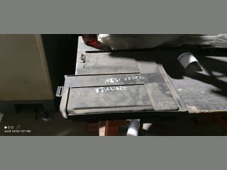 bontott FORD TRANSIT Akkumulátor Fedél