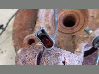 bontott FORD TRANSIT Bal első Csonkállvány Kerékaggyal