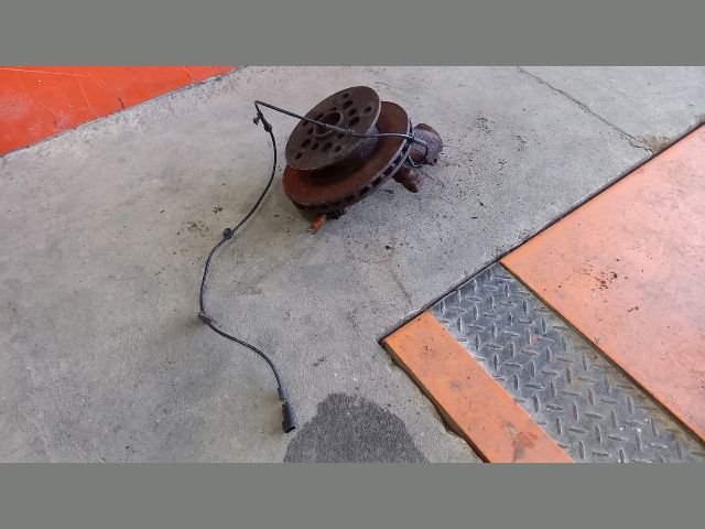 bontott FORD TRANSIT Bal első Csonkállvány Kerékaggyal