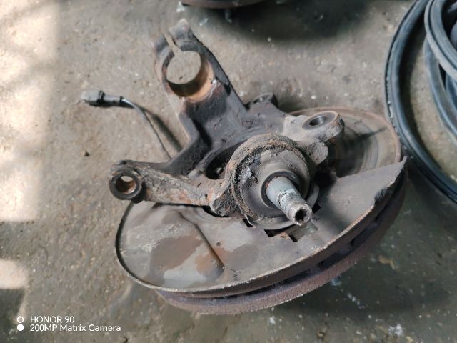 bontott FORD TRANSIT Bal első Csonkállvány Kerékaggyal