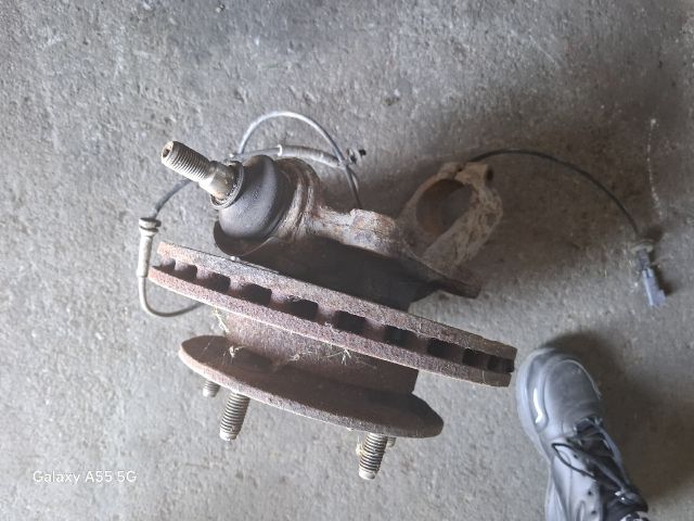 bontott FORD TRANSIT Bal első Csonkállvány Kerékaggyal