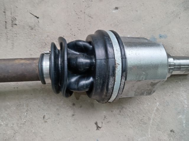 bontott FORD TRANSIT Bal Féltengely