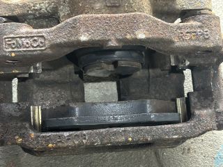 bontott FORD TRANSIT Bal hátsó Féknyereg Munkahengerrel