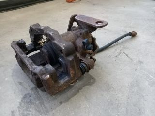 bontott FORD TRANSIT Bal hátsó Féknyereg Munkahengerrel