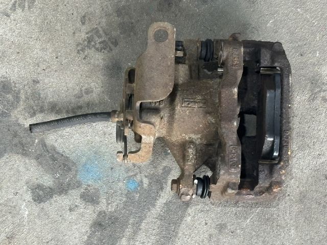 bontott FORD TRANSIT Bal hátsó Féknyereg Munkahengerrel