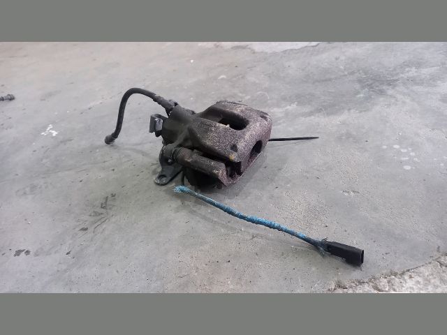 bontott FORD TRANSIT Bal hátsó Féknyereg Munkahengerrel