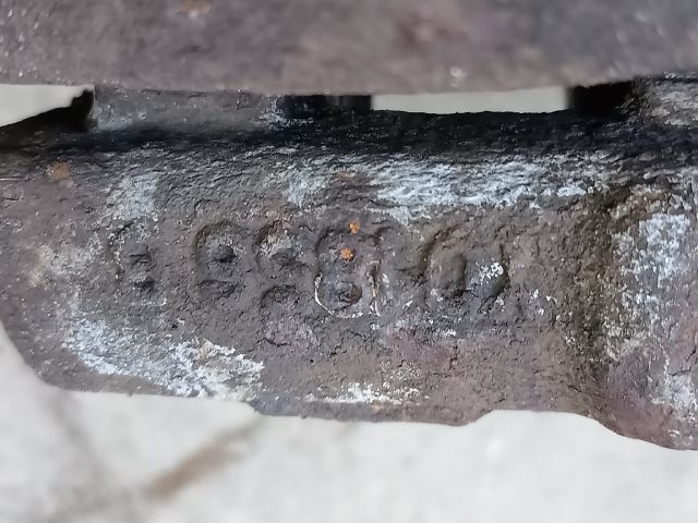 bontott FORD TRANSIT Bal hátsó Féknyereg Munkahengerrel