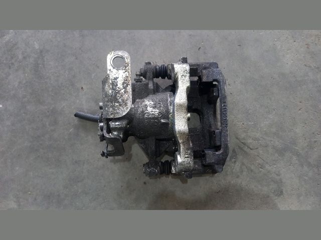 bontott FORD TRANSIT Bal hátsó Féknyereg Munkahengerrel