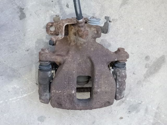 bontott FORD TRANSIT Bal hátsó Féknyereg Munkahengerrel