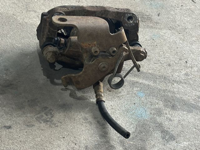 bontott FORD TRANSIT Bal hátsó Féknyereg Munkahengerrel