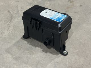 bontott FORD TRANSIT Biztosítéktábla Motortér